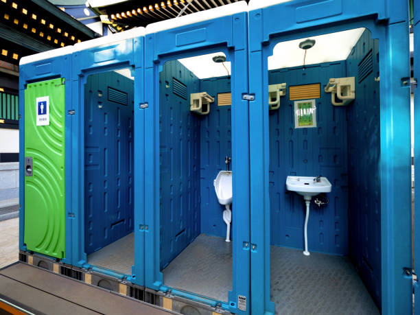 Portable Toilet Options We Offer in Whiteman Af, MO